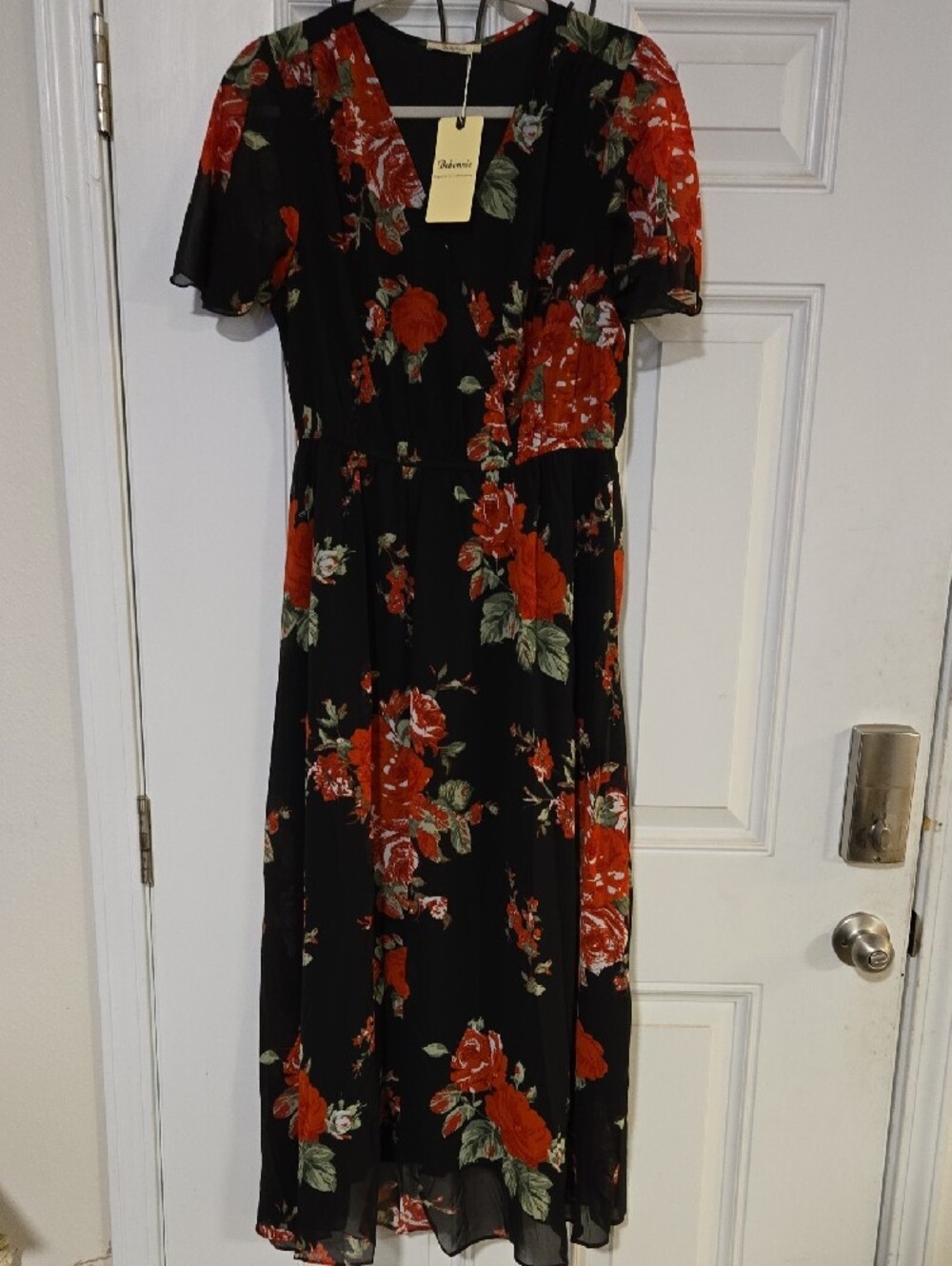 Bebonnie Elegant Classic Series Women's Black Maxi Dress with Red Floral Print